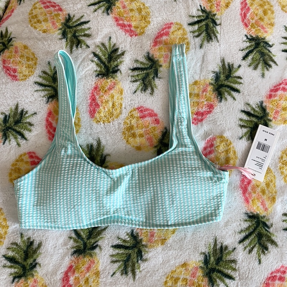 BRAND NEW Vineyard Vines seersucker bikini top